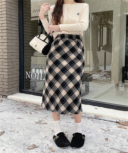 Dream garden(ドリームガーデン)の「バックスリットチェック柄スカート(スカート・レディース・ブラック/ベージュ/レッド・S/L/XL/M)」の8枚目の写真