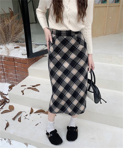 Dream garden(ドリームガーデン)の「バックスリットチェック柄スカート(スカート・レディース・ブラック/ベージュ/レッド・S/L/XL/M)」の14枚目の写真