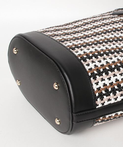 Guess(ゲス)の「EMELDA Tote トートバッグ レディース(トートバッグ・レディース・ブラック/ブラック系その他・ONE SIZE)」の4枚目の写真