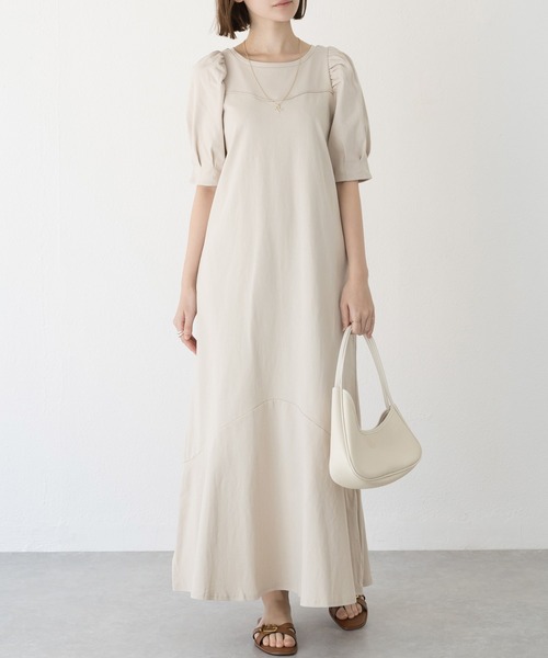 LAVEANGE（ラビアンジェ）の「切替カットワンピース（ワンピース・レディース・ベージュ/ブラック/オレンジ・3L/LL/M/5L/4L）」の3枚目の写真