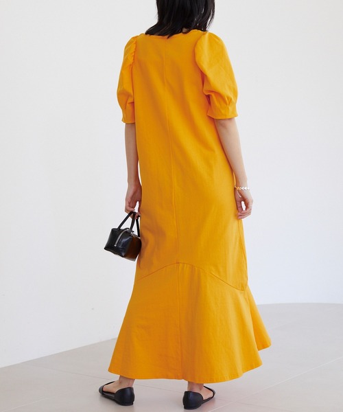 LAVEANGE（ラビアンジェ）の「切替カットワンピース（ワンピース・レディース・ベージュ/ブラック/オレンジ・3L/LL/M/5L/4L）」の17枚目の写真