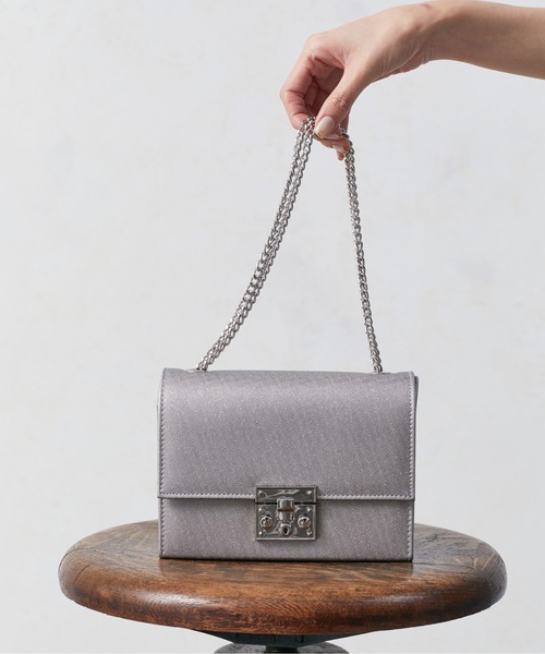 Thevon(ゼボン)の「【オケージョン】スクエアミニラメバッグ(ハンドバッグ・レディース・ブラック/グレー/ベージュ・FREE)」の2枚目の写真