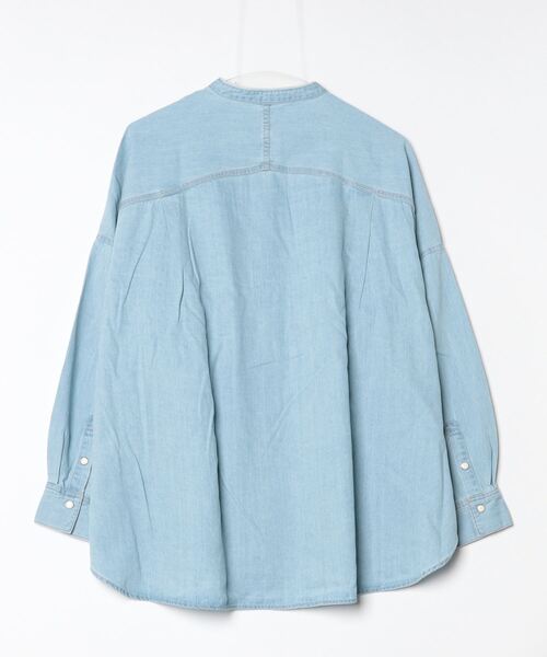 hunch(ハンチ)の「hunch オーバーデニムシャツ(シャツ/ブラウス・レディース・ブラック/ライトインディゴブルー/ブルー・FREE)」の4枚目の写真