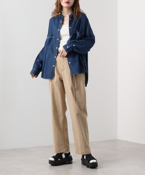 hunch(ハンチ)の「hunch オーバーデニムシャツ(シャツ/ブラウス・レディース・ブラック/ライトインディゴブルー/ブルー・FREE)」の16枚目の写真