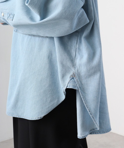 hunch(ハンチ)の「hunch オーバーデニムシャツ(シャツ/ブラウス・レディース・ブラック/ライトインディゴブルー/ブルー・FREE)」の18枚目の写真