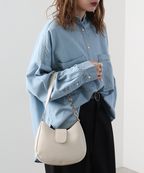 hunch(ハンチ)の「hunch オーバーデニムシャツ(シャツ/ブラウス・レディース・ブラック/ライトインディゴブルー/ブルー・FREE)」の22枚目の写真