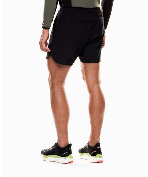 EMPORIO ARMANI EA7（エンポリオアルマーニイーエーセブン）の「【エンポリオ アルマーニ EA7】Dynamic Athlete ショートパンツ VIGOR7 テクニカルファブリック（その他パンツ・メンズ・ブラック・LARGE/MEDIUM/X-LARGE/SMALL/X-SMALL）」の3枚目の写真