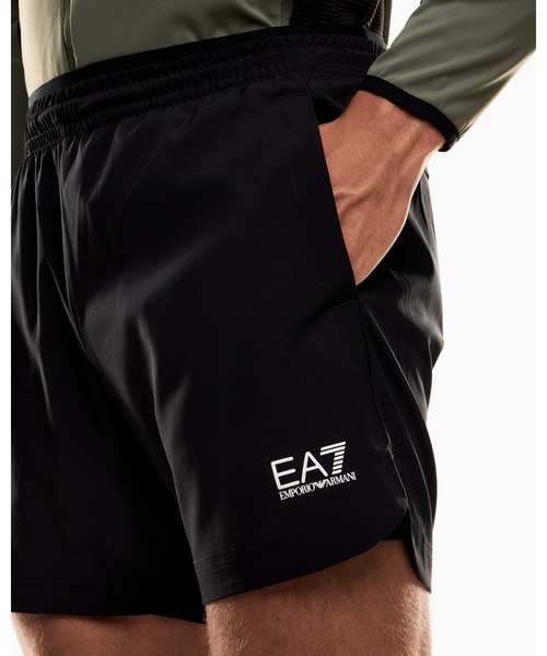 EMPORIO ARMANI EA7（エンポリオアルマーニイーエーセブン）の「【エンポリオ アルマーニ EA7】Dynamic Athlete ショートパンツ VIGOR7 テクニカルファブリック（その他パンツ・メンズ・ブラック・LARGE/MEDIUM/X-LARGE/SMALL/X-SMALL）」の5枚目の写真