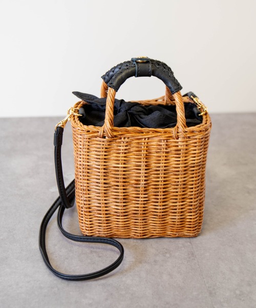 The Bagmati ザバグマティ　レザーハンドル スクエア かごバッグ 新品 The Bagmati/ザバグマティ】レザーハンドル スクエア かごバッグ