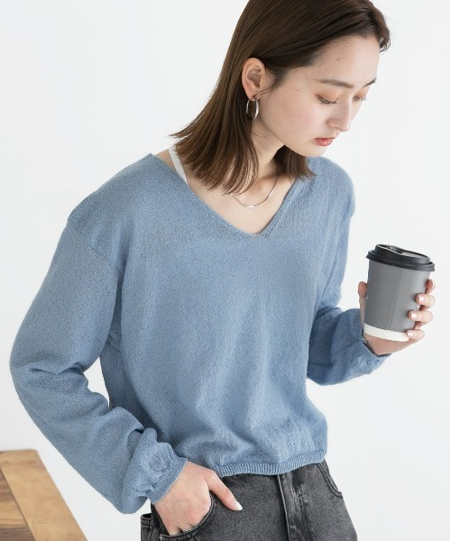 ad thie(アドティエ)の「畦編み・Vネック ショート丈シアープルオーバー(ニット/セーター・レディース・ブラック/ライトブルー/オフホワイト/ライトブラウン・FREE)」の16枚目の写真