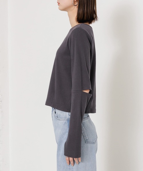 SENSE OF PLACE by URBAN RESEARCH(センスオブプレイスバイアーバンリサーチ)の「エルボースリットコンパクトトップ(Tシャツ/カットソー・レディース・アイボリー/チャコールグレー/レッド・ONE)」の9枚目の写真