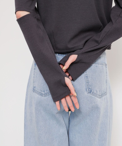 SENSE OF PLACE by URBAN RESEARCH(センスオブプレイスバイアーバンリサーチ)の「エルボースリットコンパクトトップ(Tシャツ/カットソー・レディース・アイボリー/チャコールグレー/レッド・ONE)」の6枚目の写真