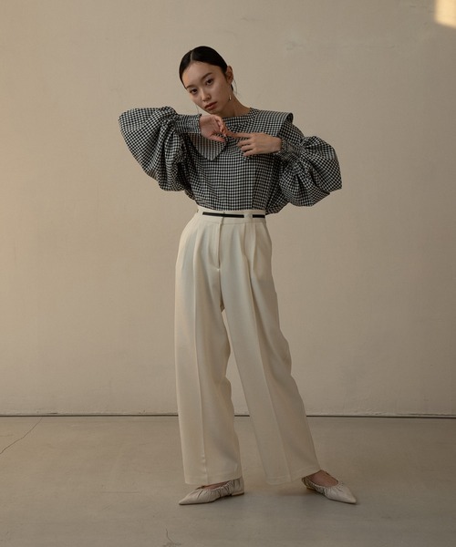 I_am（アイアム）の「gather flat shoes / ギャザーフラットシューズ（パンプス・レディース・アイボリー/ブラック/シルバー・SMALL/MEDIUM/LARGE）」の4枚目の写真