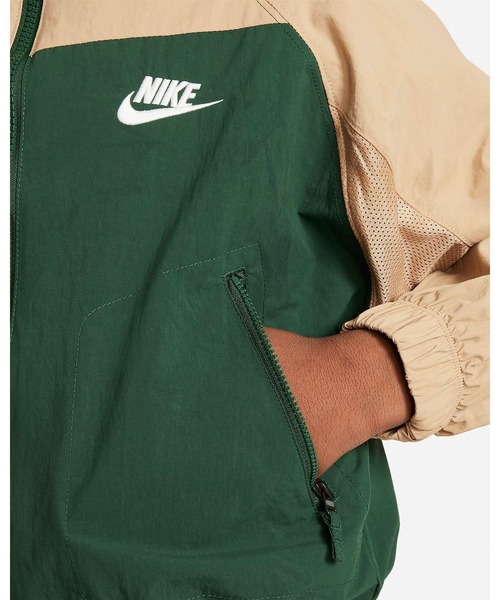 NIKE（ナイキ）の「NIKE/ナイキ キッズ ジャケット NY NSW AウーブンFZ ジャケット FN9134-323（その他アウター・キッズ・ベージュ系その他・140cm/130cm/160cm/150cm）」の5枚目の写真