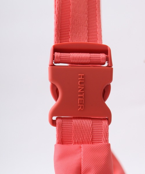 HUNTER（ハンター）の「HUNTER ナイロン ミニ ホーボー（ショルダーバッグ・レディース・オフホワイト/ブラック/オレンジ/グリーン・FREE）」の16枚目の写真