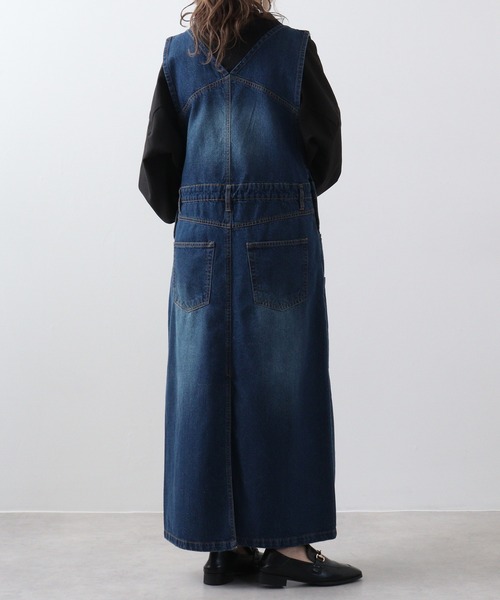 atONE(アットワン)の「atONE カシュクールデニムジャンスカ(ジャンパースカート・レディース・ワンウォッシュ/ブルー/ネイビー・L/3L/4L/LL/M)」の6枚目の写真
