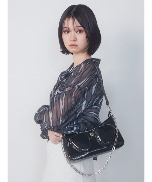 EMODA（エモダ）の「アウトポケットショルダーバッグ（ショルダーバッグ・レディース・ホワイト/ブラック/ピンク・FREE）」の5枚目の写真