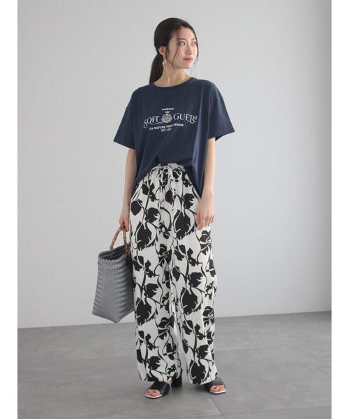 Te chichi（テチチ）の「カレッジプリントTシャツ（Tシャツ/カットソー・レディース・ネイビー/ベージュ/オフホワイト・F）」の5枚目の写真