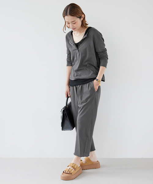 THE GREAT（ザグレイト）の「【THE GREAT/ザ グレート】 THE CROP SLEEP HENLEY（Tシャツ/カットソー・レディース・ブラック系その他・FREE）」の10枚目の写真