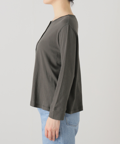 THE GREAT（ザグレイト）の「【THE GREAT/ザ グレート】 THE CROP SLEEP HENLEY（Tシャツ/カットソー・レディース・ブラック系その他・FREE）」の13枚目の写真