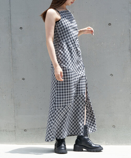 RAY CASSIN（レイカズン）の「チェックドロストキャミワンピース（ワンピース・レディース・ブラック/ブルー/グリーン・FREE）」の20枚目の写真