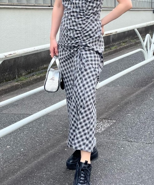 RAY CASSIN（レイカズン）の「チェックドロストキャミワンピース（ワンピース・レディース・ブラック/ブルー/グリーン・FREE）」の13枚目の写真