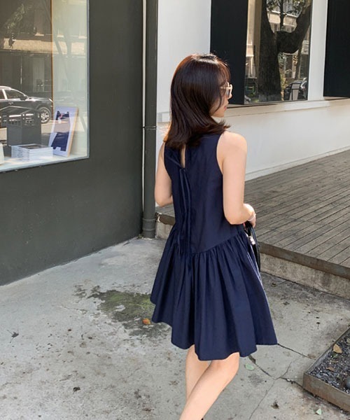 gossip！ロサンゼルス（ゴシップロサンゼルス）の「タンクトップオフバックゆったりミドル丈ワンピース（ワンピース・レディース・ネイビー・FREE）」の13枚目の写真