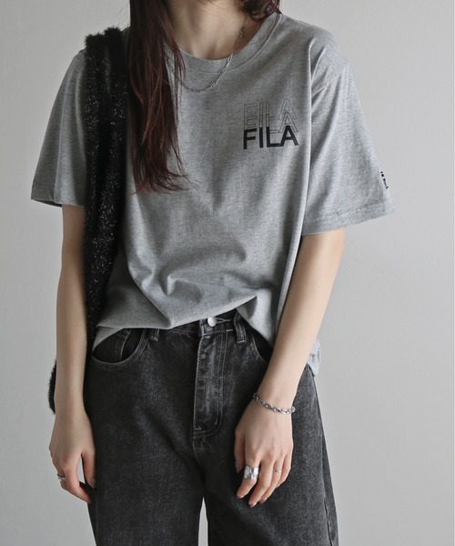 FILA（フィラ）の「ＦＩＬＡ３段ロゴバックプリントＴシャツ（Tシャツ/カットソー・レディース・スミクロ/ネイビー/ホワイト/ピンク/ブラック/オフホワイト/杢グレー・M/L/XL）」の5枚目の写真