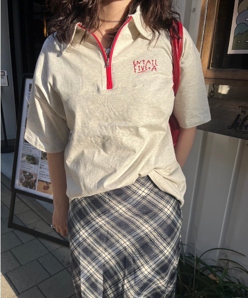 nemne store(ネンネストア)の「《低身長サイズあり》配色ハーフジップポロTシャツ(Tシャツ/カットソー・レディース・オートミール/ネイビー/レッド・SMALL/MEDIUM)」の11枚目の写真