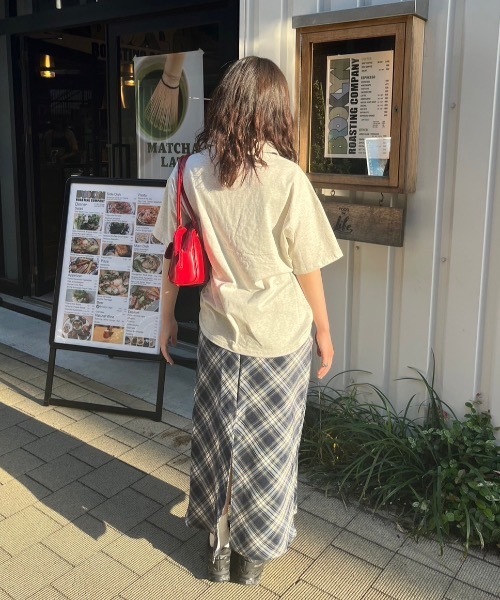nemne store(ネンネストア)の「《低身長サイズあり》配色ハーフジップポロTシャツ(Tシャツ/カットソー・レディース・オートミール/ネイビー/レッド・SMALL/MEDIUM)」の8枚目の写真