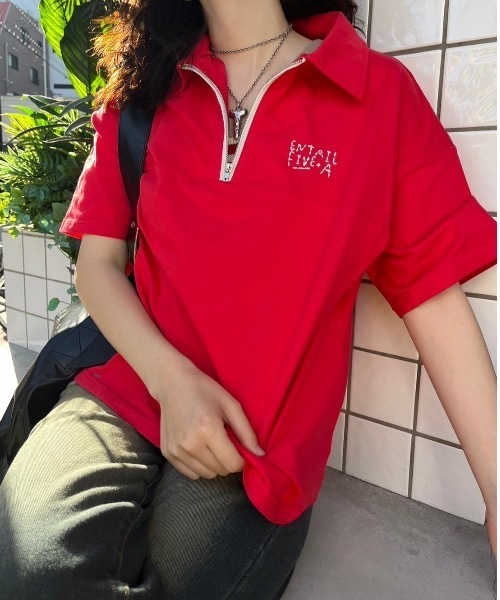 nemne store(ネンネストア)の「《低身長サイズあり》配色ハーフジップポロTシャツ(Tシャツ/カットソー・レディース・オートミール/ネイビー/レッド・SMALL/MEDIUM)」の5枚目の写真