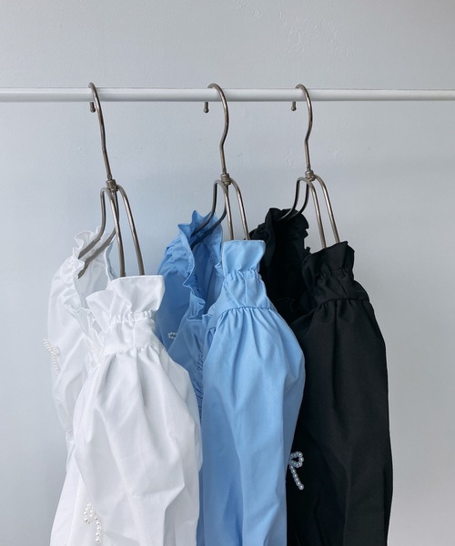 AS KNOW AS plus（アズノゥアズプラス）の「◎シャーリングギャザーちりばめリボン5分袖ブラウス（シャツ/ブラウス・レディース・ブラック/ブルー/オフホワイト・FREE）」の14枚目の写真