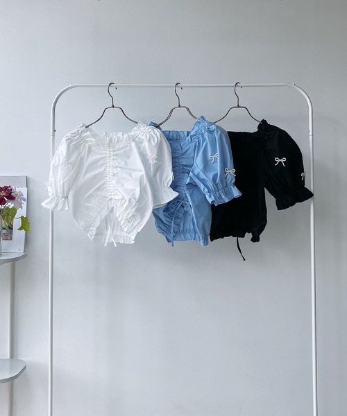 AS KNOW AS plus（アズノゥアズプラス）の「◎シャーリングギャザーちりばめリボン5分袖ブラウス（シャツ/ブラウス・レディース・ブラック/ブルー/オフホワイト・FREE）」の13枚目の写真