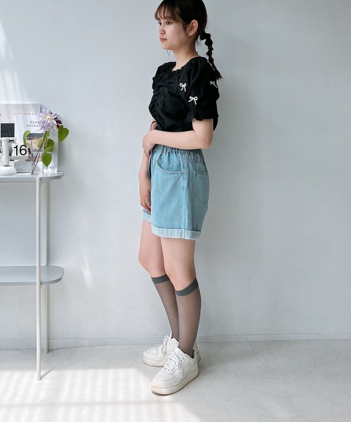 AS KNOW AS plus（アズノゥアズプラス）の「◎シャーリングギャザーちりばめリボン5分袖ブラウス（シャツ/ブラウス・レディース・ブラック/ブルー/オフホワイト・FREE）」の17枚目の写真