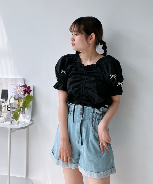 AS KNOW AS plus（アズノゥアズプラス）の「◎シャーリングギャザーちりばめリボン5分袖ブラウス（シャツ/ブラウス・レディース・ブラック/ブルー/オフホワイト・FREE）」の19枚目の写真