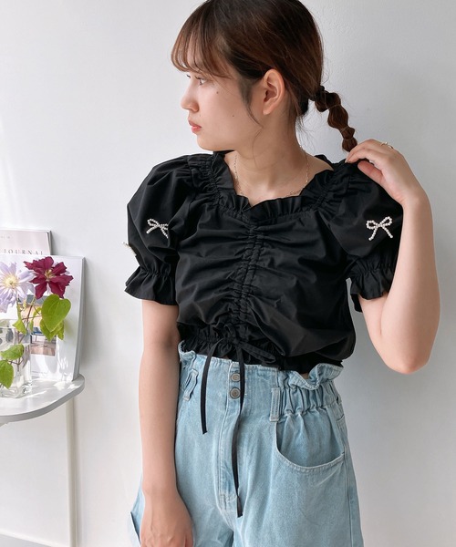 AS KNOW AS plus（アズノゥアズプラス）の「◎シャーリングギャザーちりばめリボン5分袖ブラウス（シャツ/ブラウス・レディース・ブラック/ブルー/オフホワイト・FREE）」の18枚目の写真