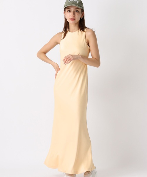 FOREVER 21(フォーエバー トゥエンティーワン)の「サテンワンピース(ワンピース・レディース・イエロー/ホワイト・SMALL/MEDIUM)」の2枚目の写真