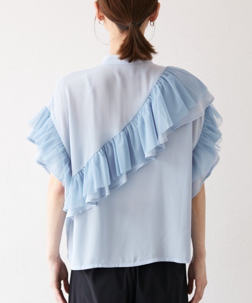 nissen（ニッセン）の「ダブルフリルブラウス（シャツ/ブラウス・レディース・サックスブルー/オフホワイト・M）」の3枚目の写真