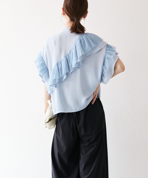 nissen（ニッセン）の「ダブルフリルブラウス（シャツ/ブラウス・レディース・サックスブルー/オフホワイト・M）」の13枚目の写真