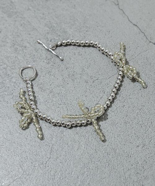SMELLY(スメリー)の「メタルビーズリボンマンテルブレスレット(ブレスレット・レディース・シルバー・-)」の1枚目の写真