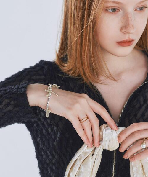 SMELLY(スメリー)の「メタルビーズリボンマンテルブレスレット(ブレスレット・レディース・シルバー・-)」の4枚目の写真