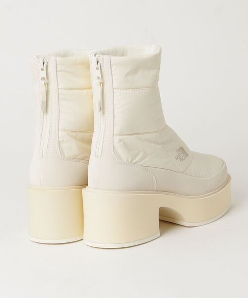 THE NORTH FACE 新品ホワイトブーティ　カルミア　ヌプシ　防水 防水☆THE NORTH FACE☆カルミア ヌプシ ウィンターブーツ