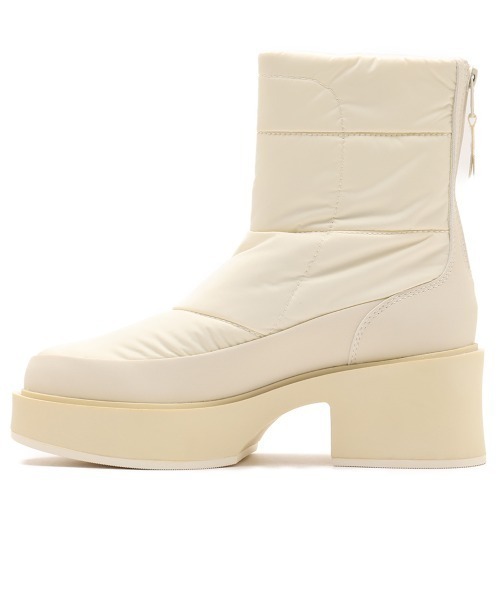 THE NORTH FACE(ザノースフェイス)の「THE NORTH FACE W Kalmia Nuptse Boots WP / ザ・ノース・フェイス ウィメンズ カルミア ヌプシ ブーツ ウォータープルーフ(ブーツ・レディース・ホワイト/ベージュ/ブラック・26.0cm/25.0cm/24.0cm/23.0cm)」の14枚目の写真