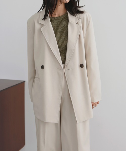 LIAN（リアン）の「ダブルテーラードジャケット（テーラードジャケット・レディース・グレイッシュベージュ/ブラック/グレー・FREE）」の5枚目の写真