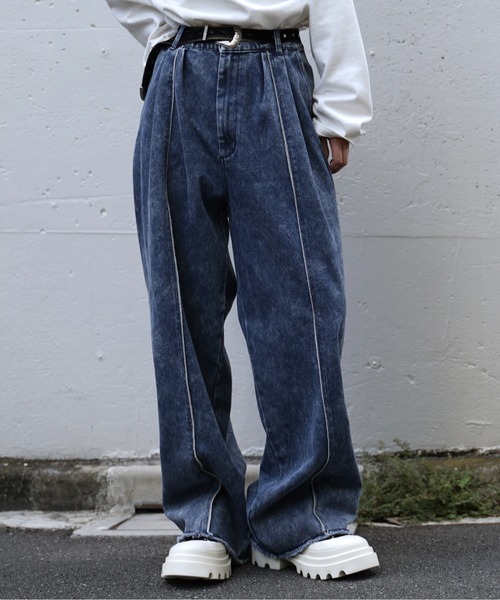 INTER FACTORY(インターファクトリー)の「しの - Vintage Like Chemical Wash Fringe Denim Slacks / ヴィンテージライクケミカルウォッシュフリンジデニムスラックス made in INTER FACTORY(スラックス・メンズ・ブラック/ブルー・SMALL/MEDIUM/LARGE)」の10枚目の写真