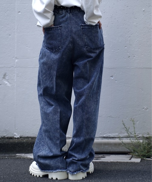 INTER FACTORY(インターファクトリー)の「しの - Vintage Like Chemical Wash Fringe Denim Slacks / ヴィンテージライクケミカルウォッシュフリンジデニムスラックス made in INTER FACTORY(スラックス・メンズ・ブラック/ブルー・SMALL/MEDIUM/LARGE)」の12枚目の写真