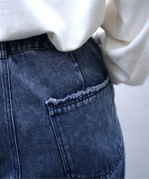 INTER FACTORY(インターファクトリー)の「しの - Vintage Like Chemical Wash Fringe Denim Slacks / ヴィンテージライクケミカルウォッシュフリンジデニムスラックス made in INTER FACTORY(スラックス・メンズ・ブラック/ブルー・SMALL/MEDIUM/LARGE)」の21枚目の写真