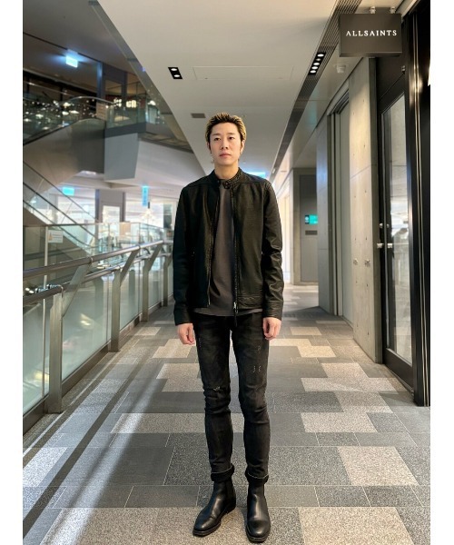 ALLSAINTS(オールセインツ)の「BRACE BRUSHED COTTON CREW NECK T-SHIRT | BRACE ブラッシュ コットン クルーネック Tシャツ(Tシャツ/カットソー・メンズ・グレー系その他・XS/S/M/L/XL)」の6枚目の写真