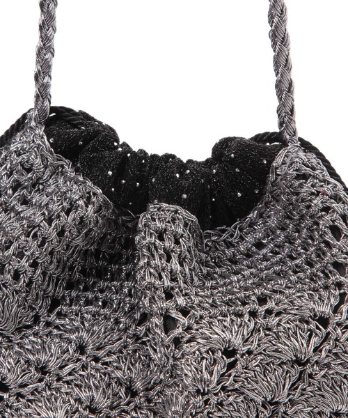 BAYFLOW(ベイフロー)の「ラメアミ巾着ショルダー(ショルダーバッグ・レディース・ブラック/シルバー・FREE)」の14枚目の写真