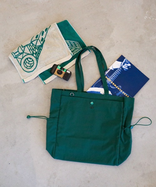 ACCOMMODE(アコモデ)の「ホビーポケットトートバッグ 推し活バッグ(トートバッグ・レディース・マスタード/ワインレッド/ブラック/ブルー/ダークグリーン・FREE)」の3枚目の写真